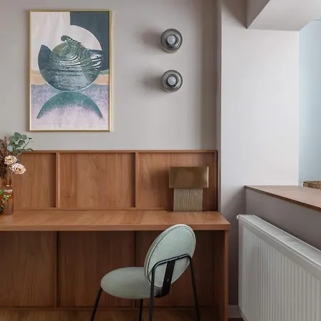 Holt - Sublime Minty 1br On The Park Lejlighed *