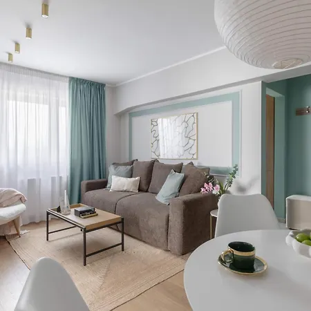 Holt - Sublime Minty 1br On The Park Apartament